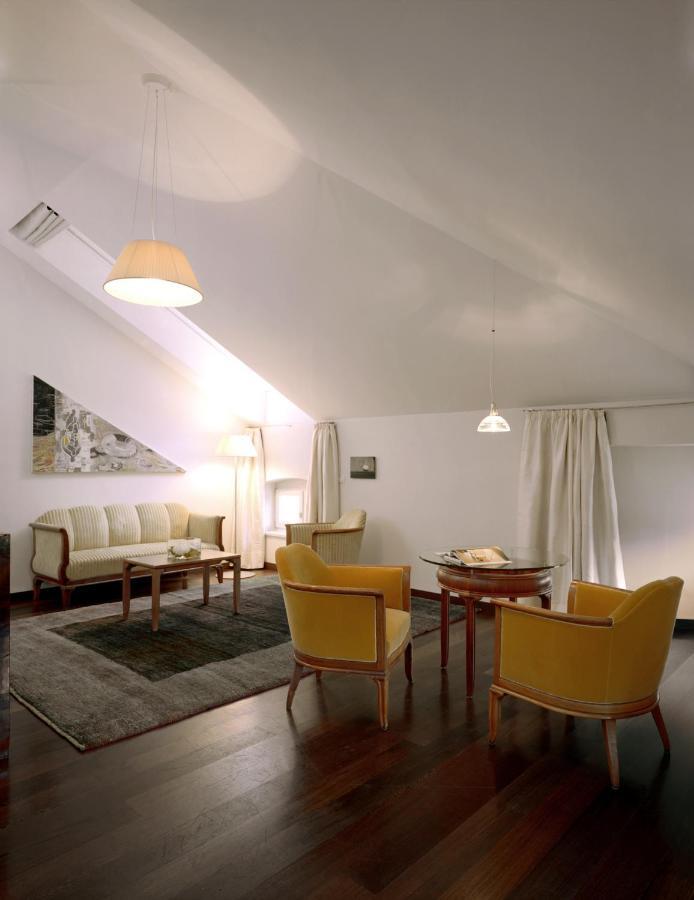 Hotel Greif, A Member Of Design Hotels Больцано Екстер'єр фото