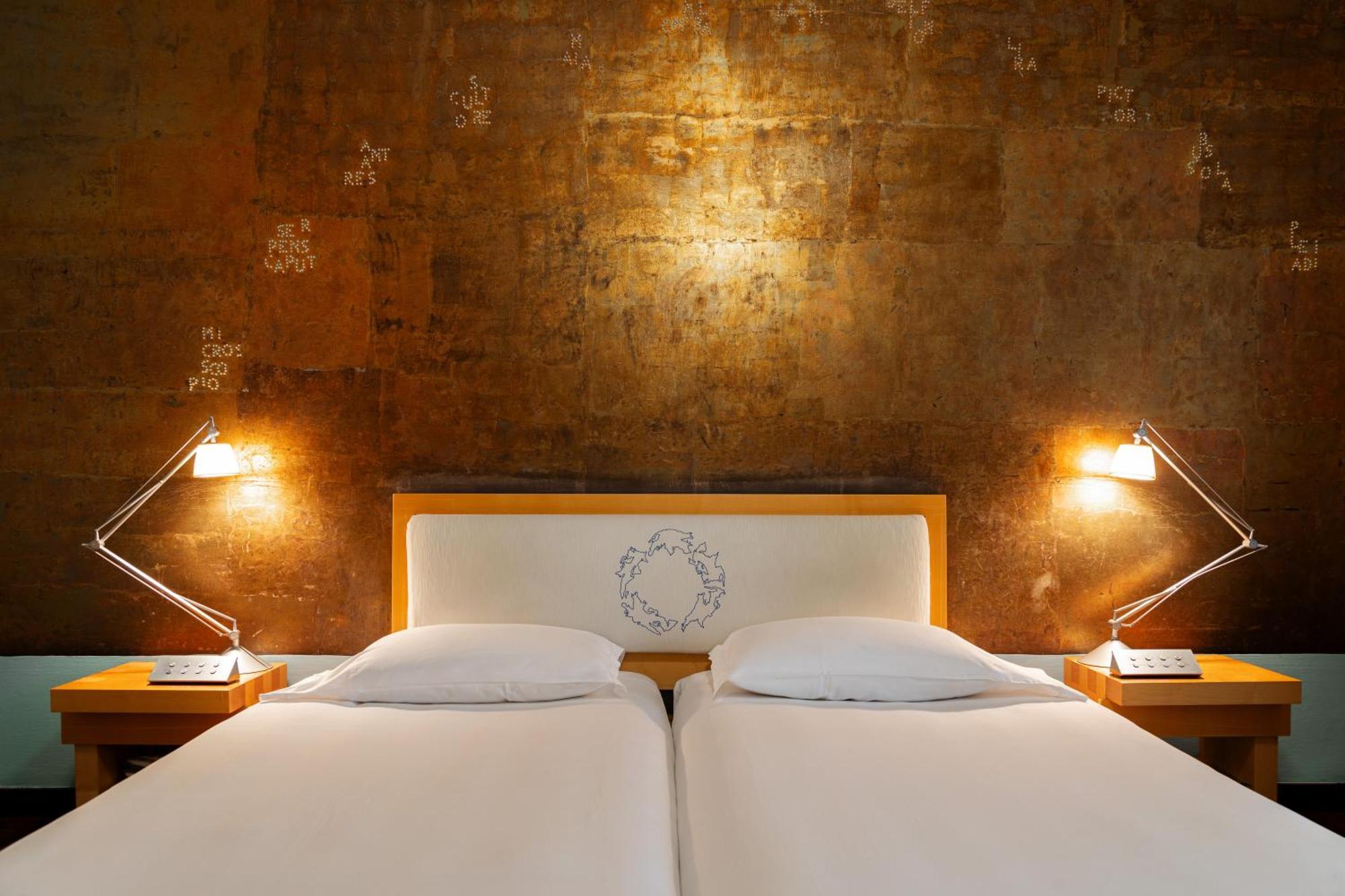 Hotel Greif, A Member Of Design Hotels Больцано Екстер'єр фото