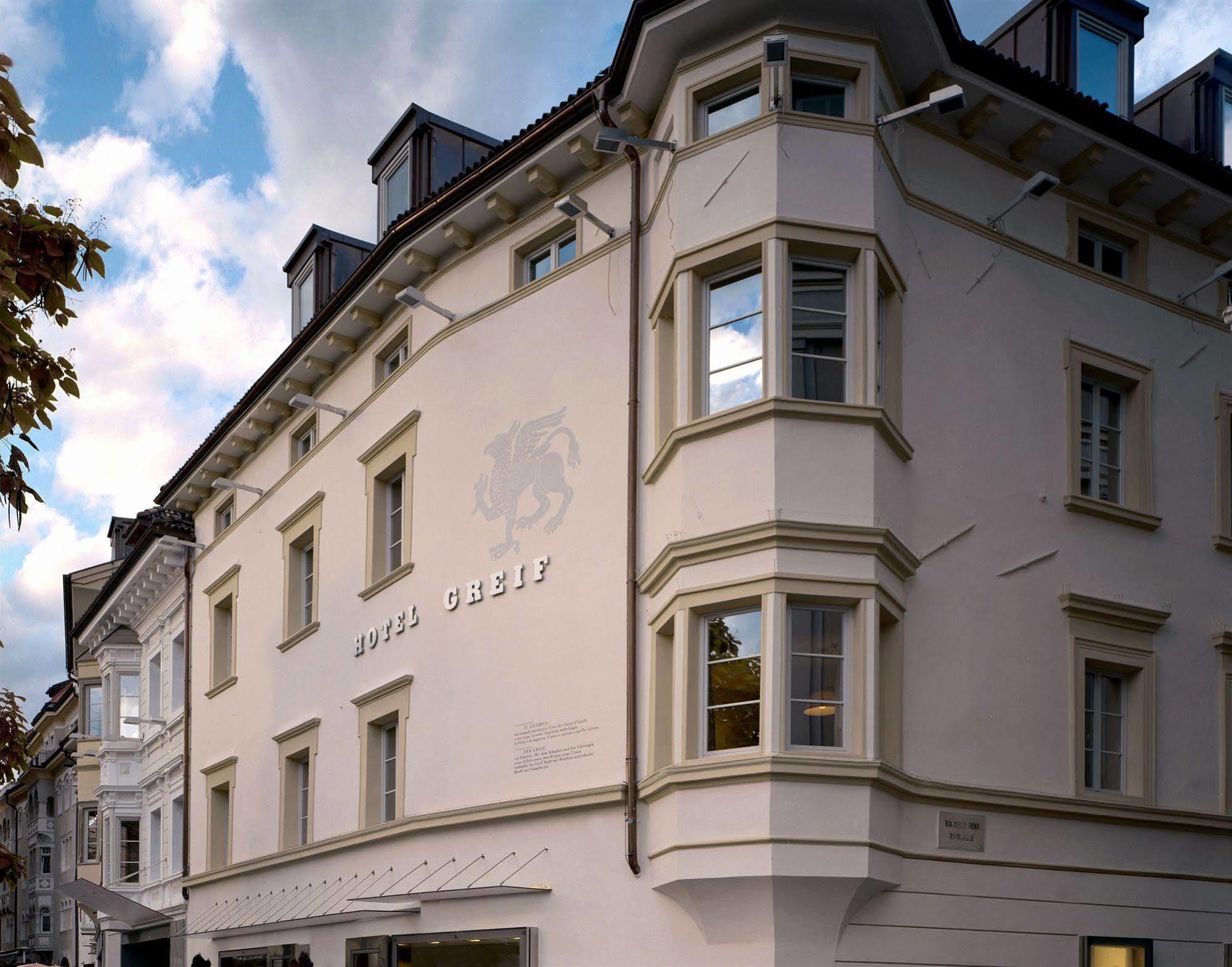 Hotel Greif, A Member Of Design Hotels Больцано Екстер'єр фото