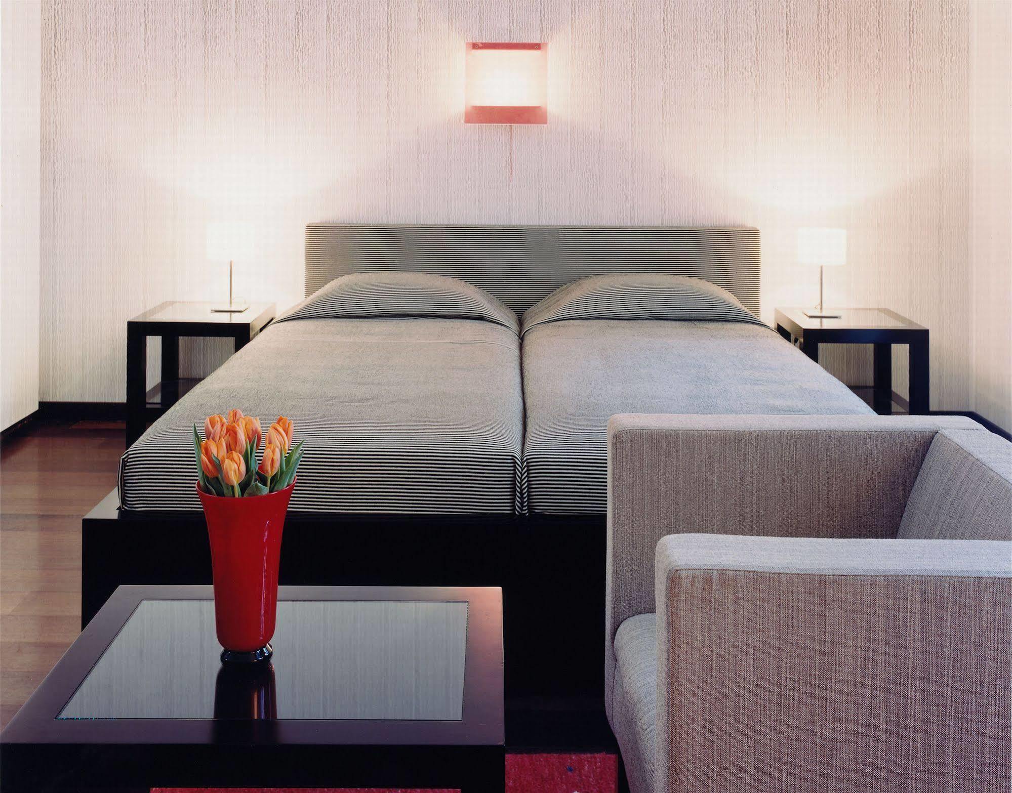 Hotel Greif, A Member Of Design Hotels Больцано Екстер'єр фото